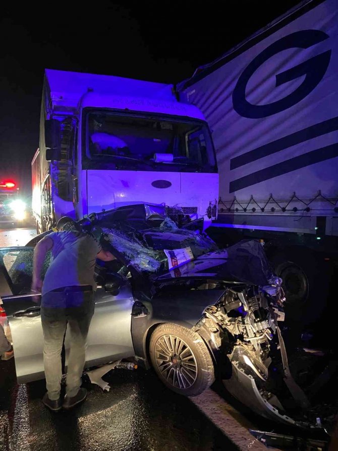Düzce’de Feci Kazada 3 Ölü 3 Yaralı