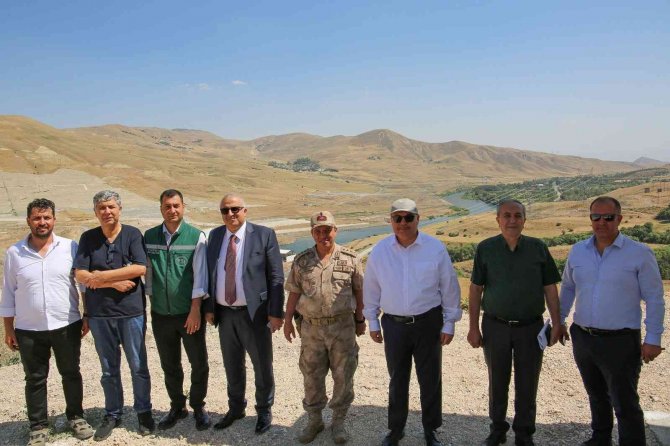 Vali Gündüzöz, Alparslan-2 Barajı’nı İnceledi