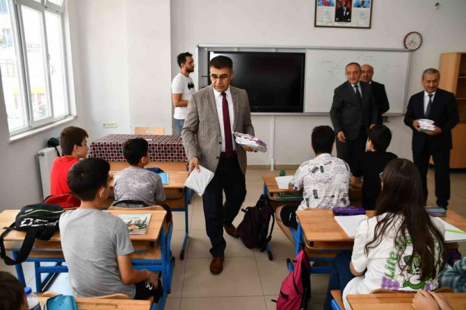 Öğrenciler 2022-2023 Eğitim Öğretim Yılı’na Yaz Kursları İle Hazırlanıyor