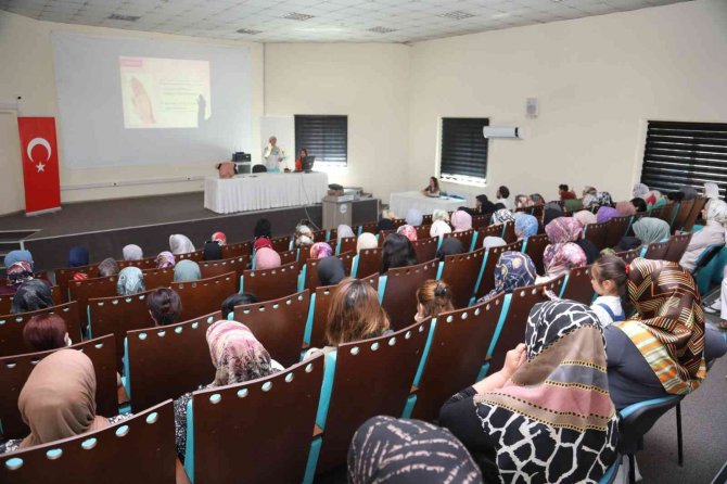 Van Büyükşehir Belediyesinden Kadınlara Sağlık Eğitimi