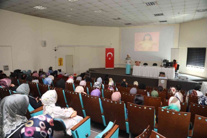 Van Büyükşehir Belediyesinden Kadınlara Sağlık Eğitimi
