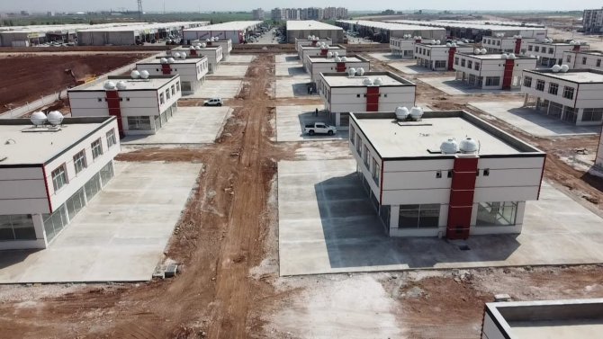 Viranşehir Belediyesi Oto Galericiler Sitesinde Çalışma Başlattı