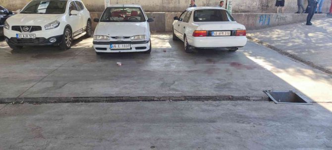 Hem Silahla Hem Bıçakla Yaraladılar