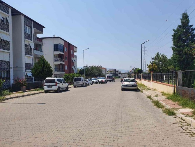 Ev Sahibine Kızan Kiracı Evi Ateşe Verdi
