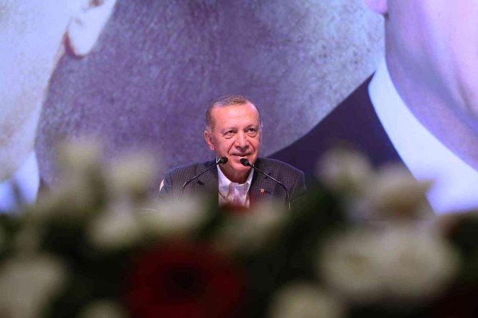 Cumhurbaşkanı Erdoğan Partililerle Bir Araya Geldi