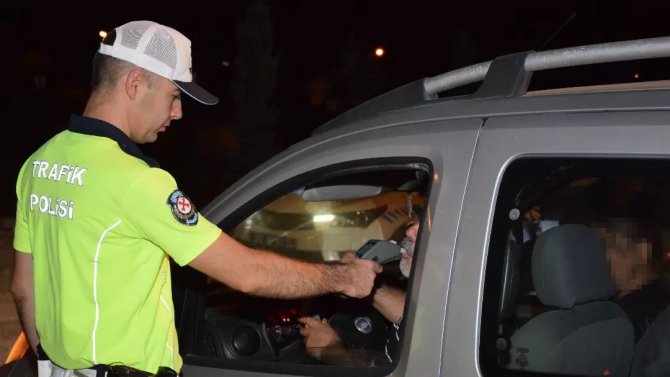 Erzincan’da 10 Araç Sürücüsüne 17 Bin 478 Tl Para Cezası Kesildi