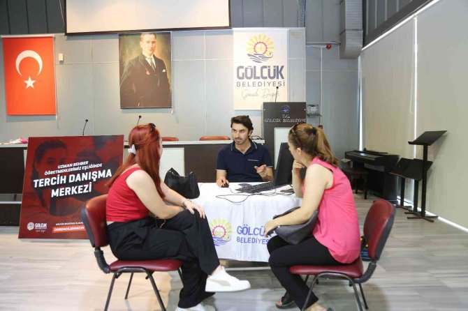 312 Üniversite Adayına Ücretsiz Tercih Danışmanlığı Hizmeti Verildi