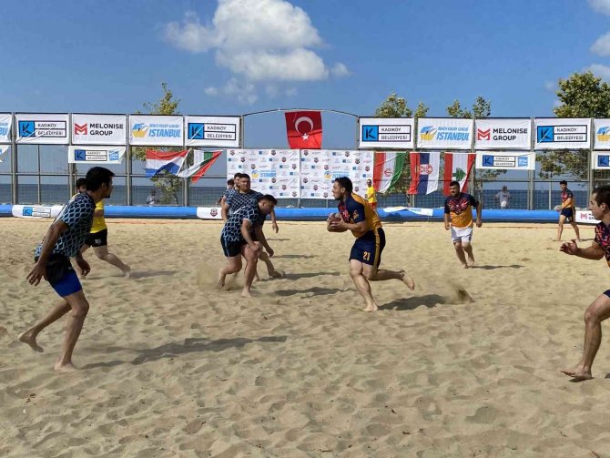 6. Uluslararası İ̇stanbul Plaj Ragbi Lig Turnuvası Kadıköy’de Başladı