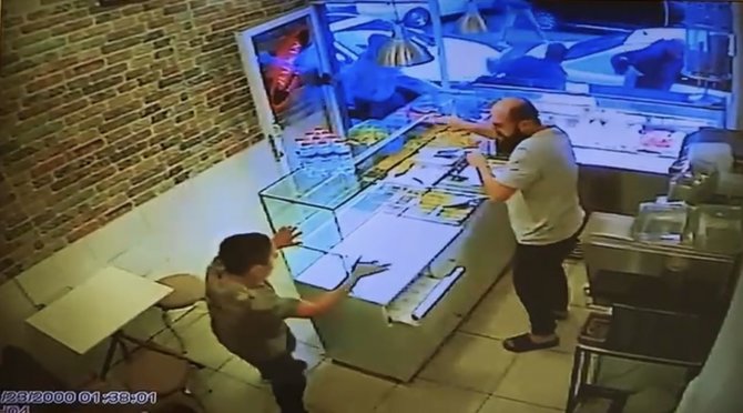 İ̇stanbul’da Dehşet Anları: Oyun Yaşında Silahlı Saldırıya Maruz Kaldı