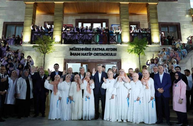 Cumhurbaşkanı Erdoğan, Müzehhibe Fatma Aydın İ̇mam Hatip Ortaokulu’nu Açtı