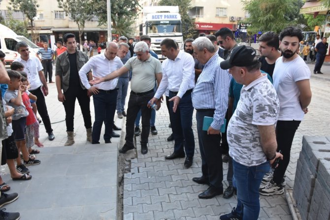 Siirt’te Asfalt, Parke, Kaldırım Ve Peyzaj Çalışmaları Devam Ediyor