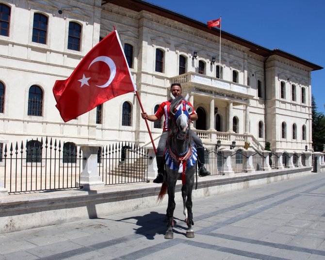 Gardaşlık Yürüyüşü Renkli Görüntülere Sahne Oldu