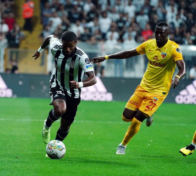 Spor Toto Süper Lig: Beşiktaş: 0 - Kayserispor: 0 (Maç Devam Ediyor)