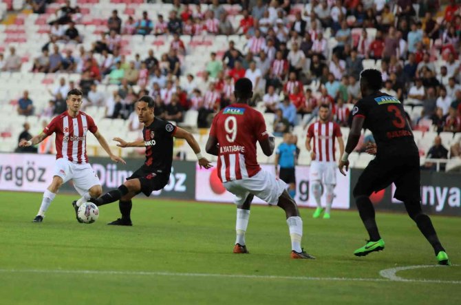 Spor Toto Süper Lig: D.g. Sivasspor: 0 - Gaziantep Fk: 1 (İ̇lk Yarı)