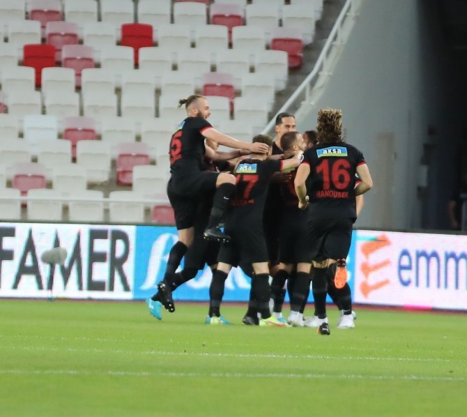 Spor Toto Süper Lig: D.g. Sivasspor: 0 - Gaziantep Fk: 1 (İ̇lk Yarı)