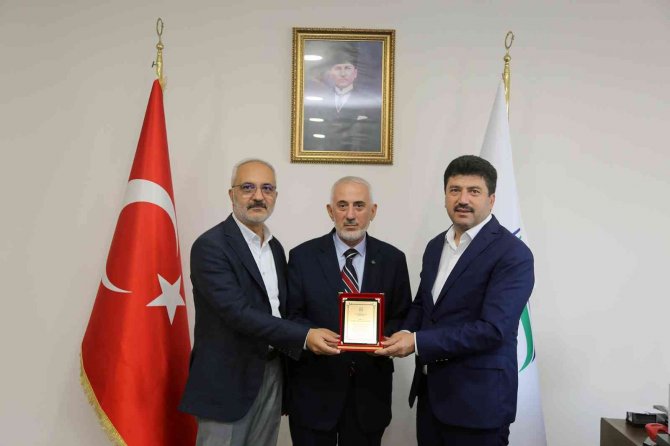 Subü Sakarya Myo’da Bayrak Değişimi