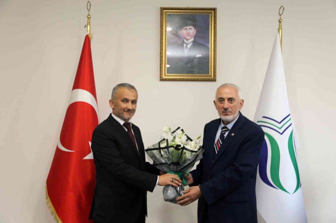 Subü Sakarya Myo’da Bayrak Değişimi