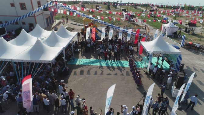 Van’ın ‘Ayanıs Kadınlar Plajı’ Açıldı