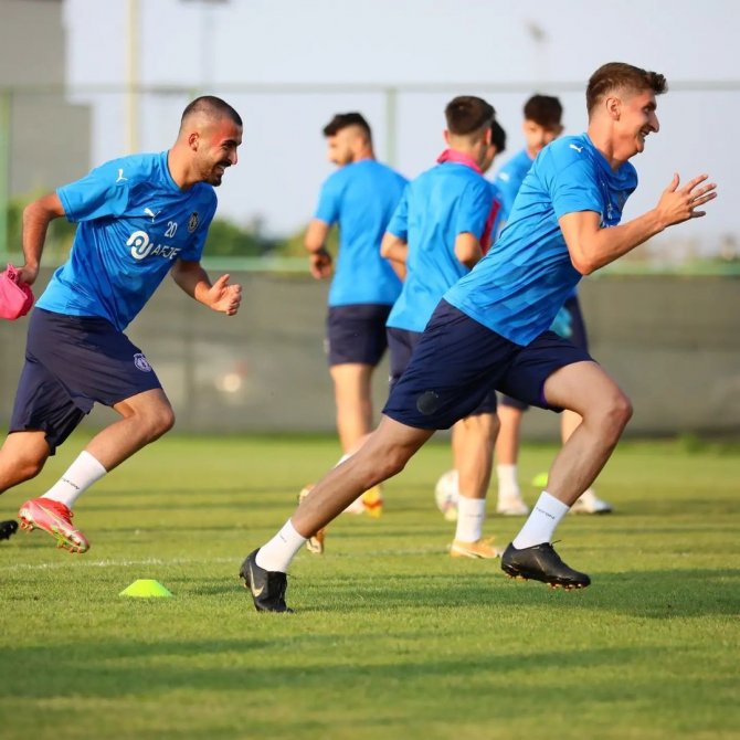 Afyonspor Kamp Öncesi Son Antrenmanını Yaptı