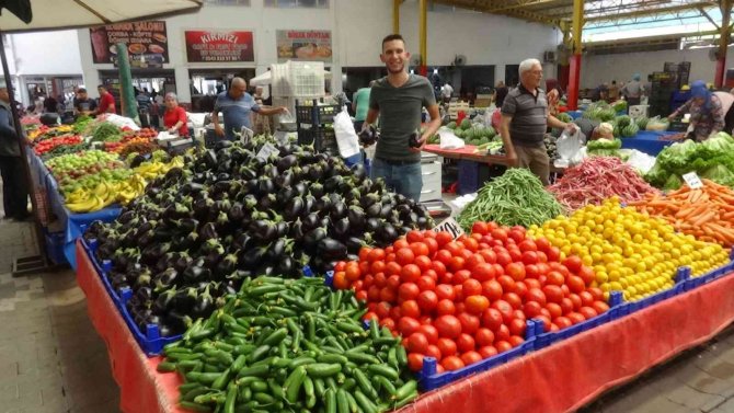 Pazarda 5 Tl, Markette 10.45 Tl