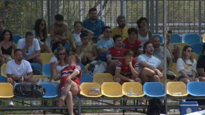 Uluslararası İ̇stanbul Plaj Ragbi Lig Turnuvası Final Maçları Oynandı