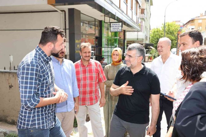 Ak Parti İ̇stanbul’da Saha Çalışmalarını Artırdı