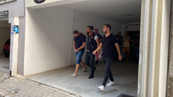 Aydın’da Torbacı Evine Narkotik Baskını: 4 Gözaltı