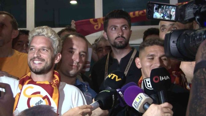 Dries Mertens Ve Lucas Torreira İ̇stanbul’a Geldi