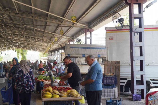 Sıcaktan Bunalan Vatandaşa Serinleme Noktası