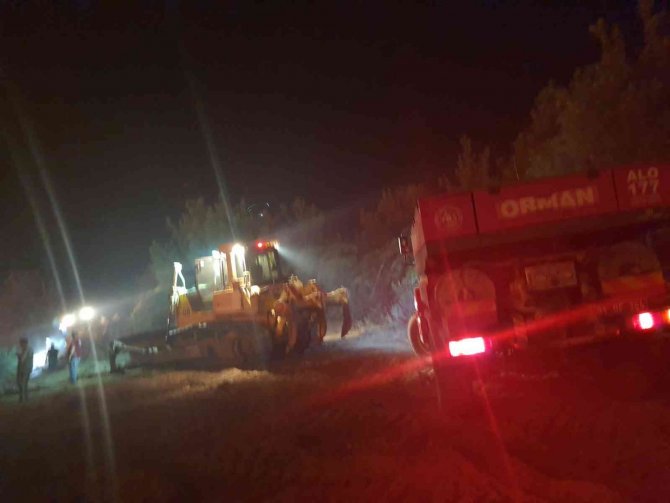 Soma’da Orman Yangını İle Mücadeleye Devam Ediliyor