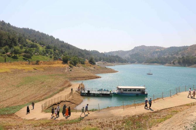 Tekne Turları İle Ali Kayası’nın Eşsiz Manzarasını İzliyorlar