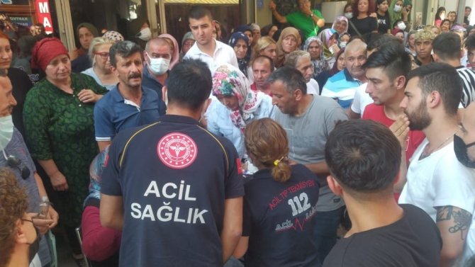 Komşusunun Boğazını Keserek Öldüren Genç Yakalandı