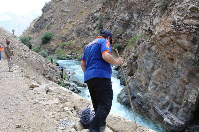 Kayıp Hemşireden 58 Gündür Haber Alınamıyor