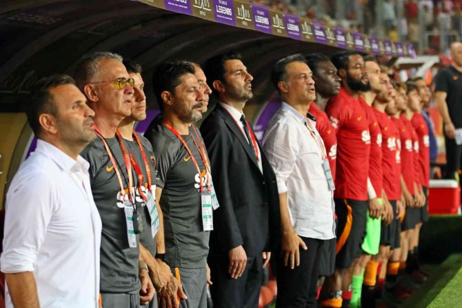 Spor Toto Süper Lig: Ft Antalyaspor: 0 - Galatasaray: 0 (İ̇lk Yarı)