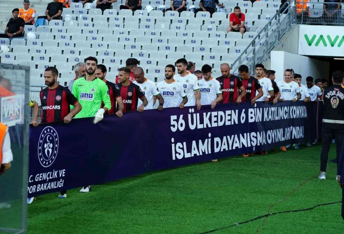 Spor Toto Süper Lig: Karagümrük: 0 - Alanyaspor: 1 (Maç Devam Ediyor)