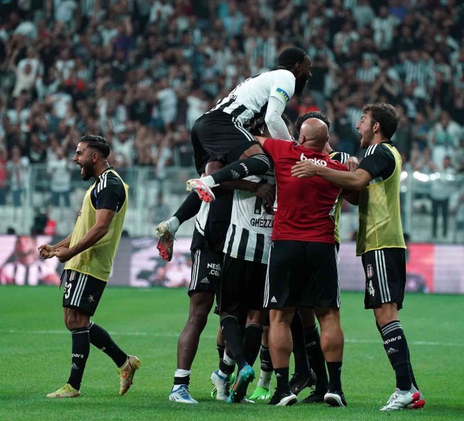 Ghezzal Attı, 3 Puan Geldi