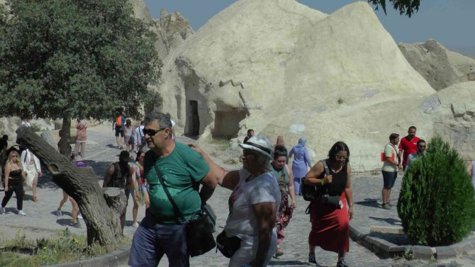 Kapadokya 7 Ayda 1 Milyon 892 Bin 112 Ziyaretçiyi Ağırladı