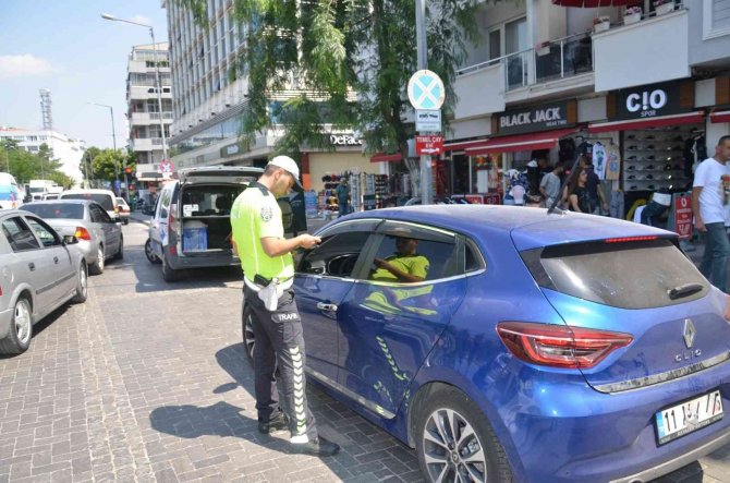 Uşak’ta Bin 291 Sürücüye Para Cezası Kesildi