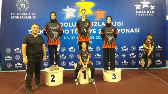 Amasyalı Ela Türkiye Üçüncüsü Oldu