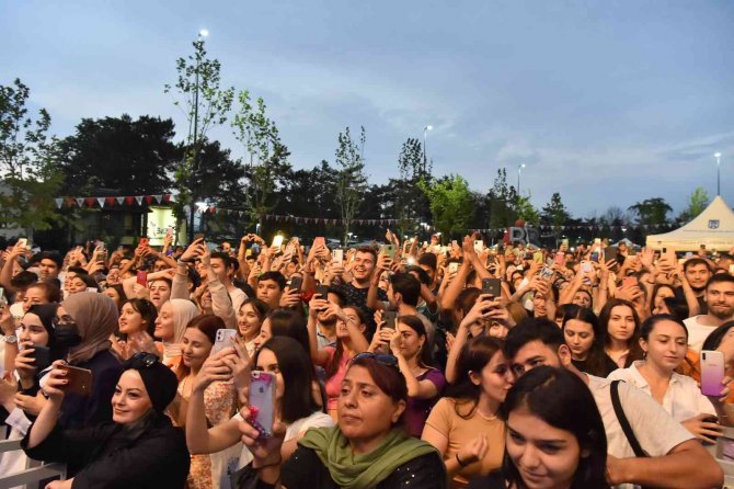 Başkentte Sakiler Ve Manga Rüzgarı Esti