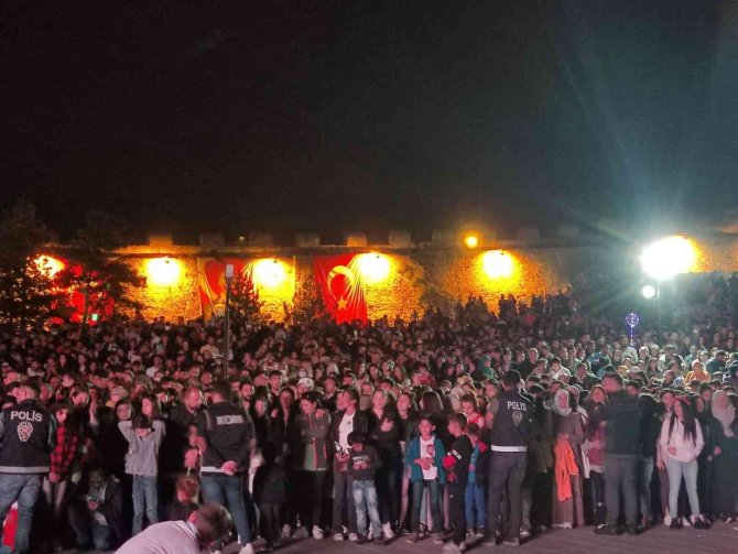 "Ardahan 19’uncu Ulusal Kültür Ve Bal Festivali" Konserle Sona Erdi