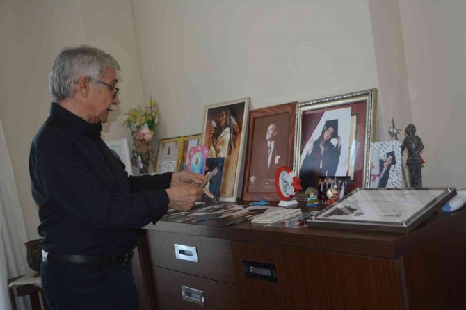 Adaletin Tecelli Etmesini Bekliyor