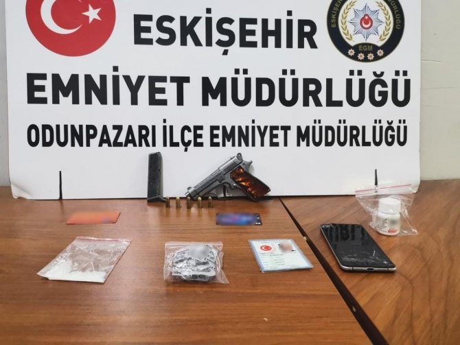 Çeşitli Suçlardan Aranan 3 Kişi Yakalandı