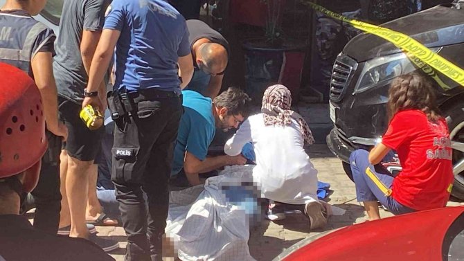 İ̇stanbul’da Feci Ölüm: Cam Silerken Düşüp Öldü, Kocasının Son Bakışı Yürekleri Dağladı