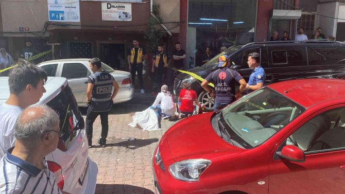 İ̇stanbul’da Feci Ölüm: Cam Silerken Düşüp Öldü, Kocasının Son Bakışı Yürekleri Dağladı