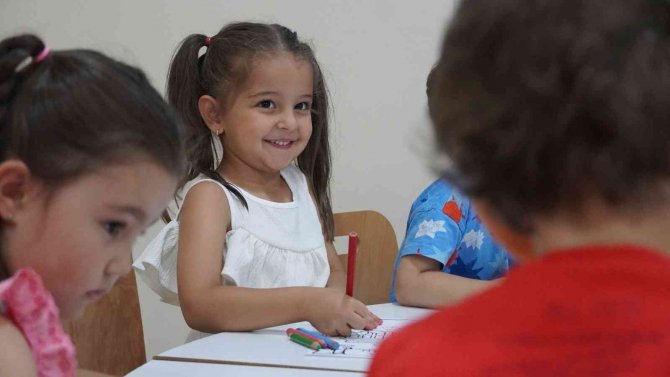 Gül Kreş Adası’nda Minikler Eğitime Başladı