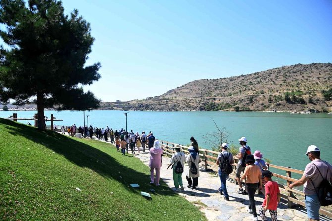 “Obeziteye Veda Sağlığa Merhaba” Yürüyüşü İle Obeziteye Dikkat Çekildi