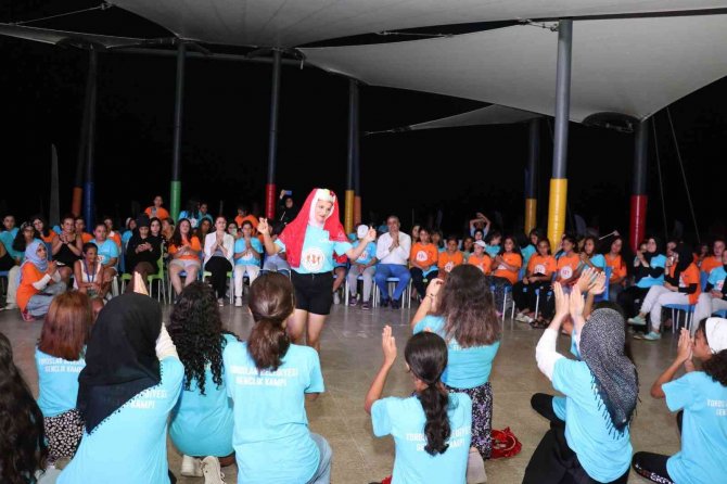 Toroslar Belediyenin Gençlik Kampı Dolu Dolu Geçti