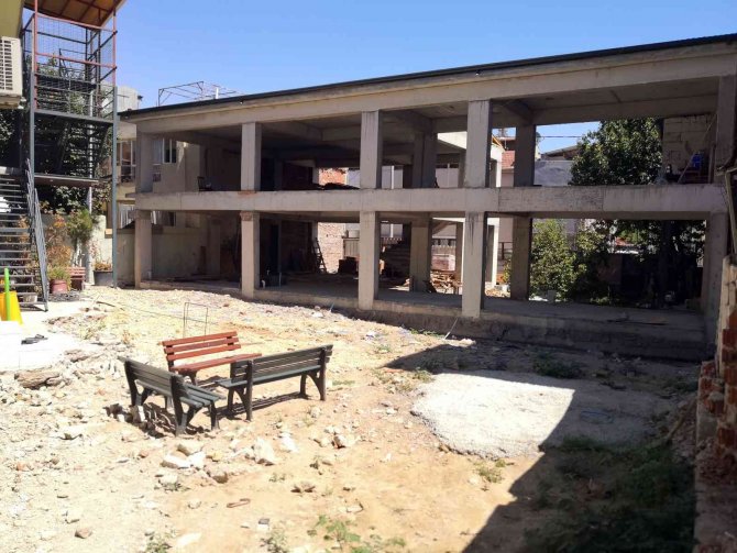 Osmangazi’de Adalet Camii Yeni Hizmet Binası Hızla Yükseliyor