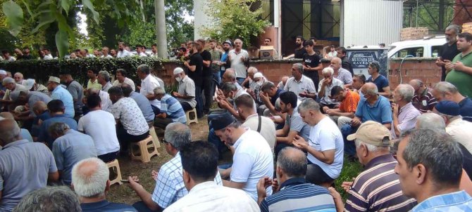 Nişanlısının Gözleri Önünde Boğulan Genç, Son Yolculuğuna Uğurlandı